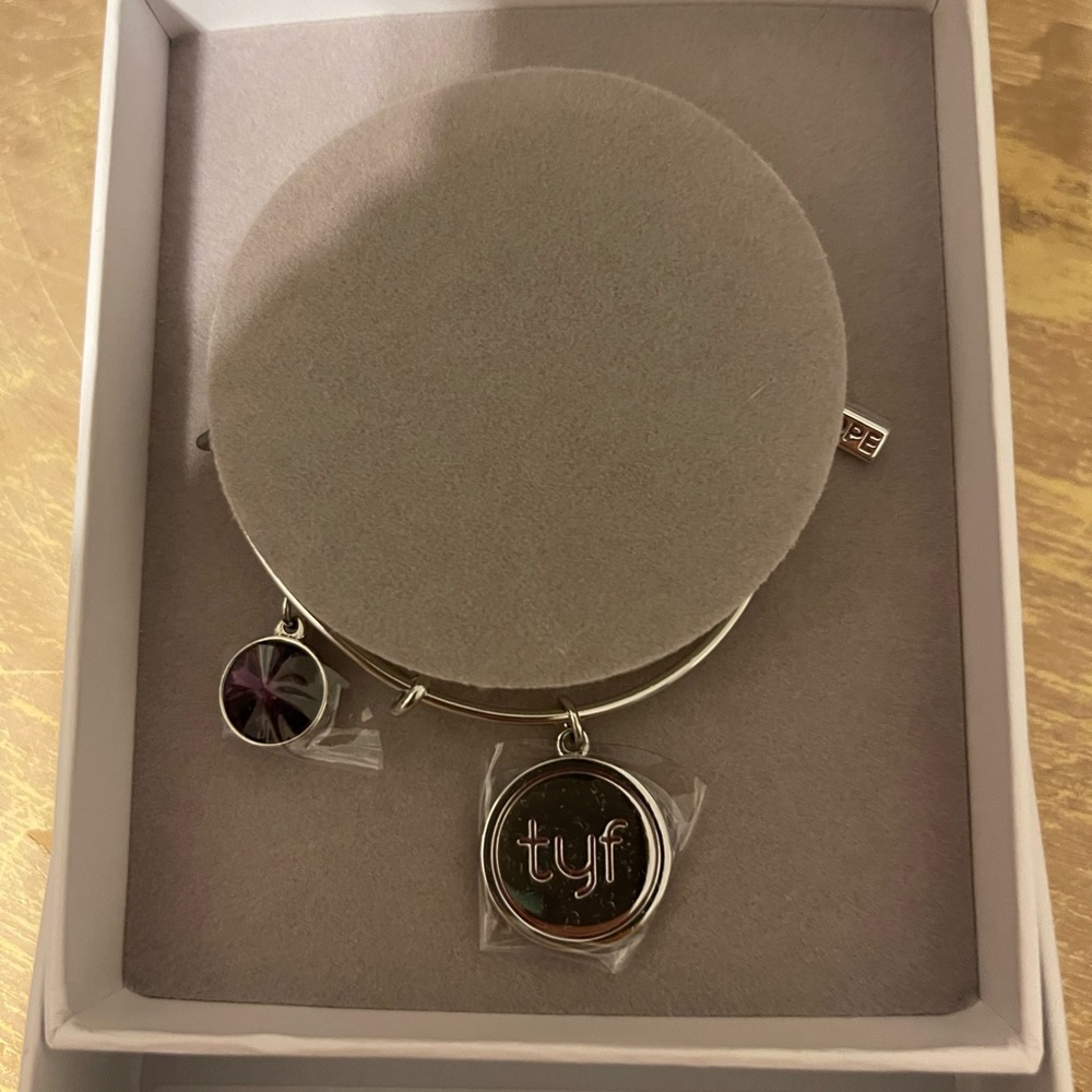 Younique Foundation Bracelet